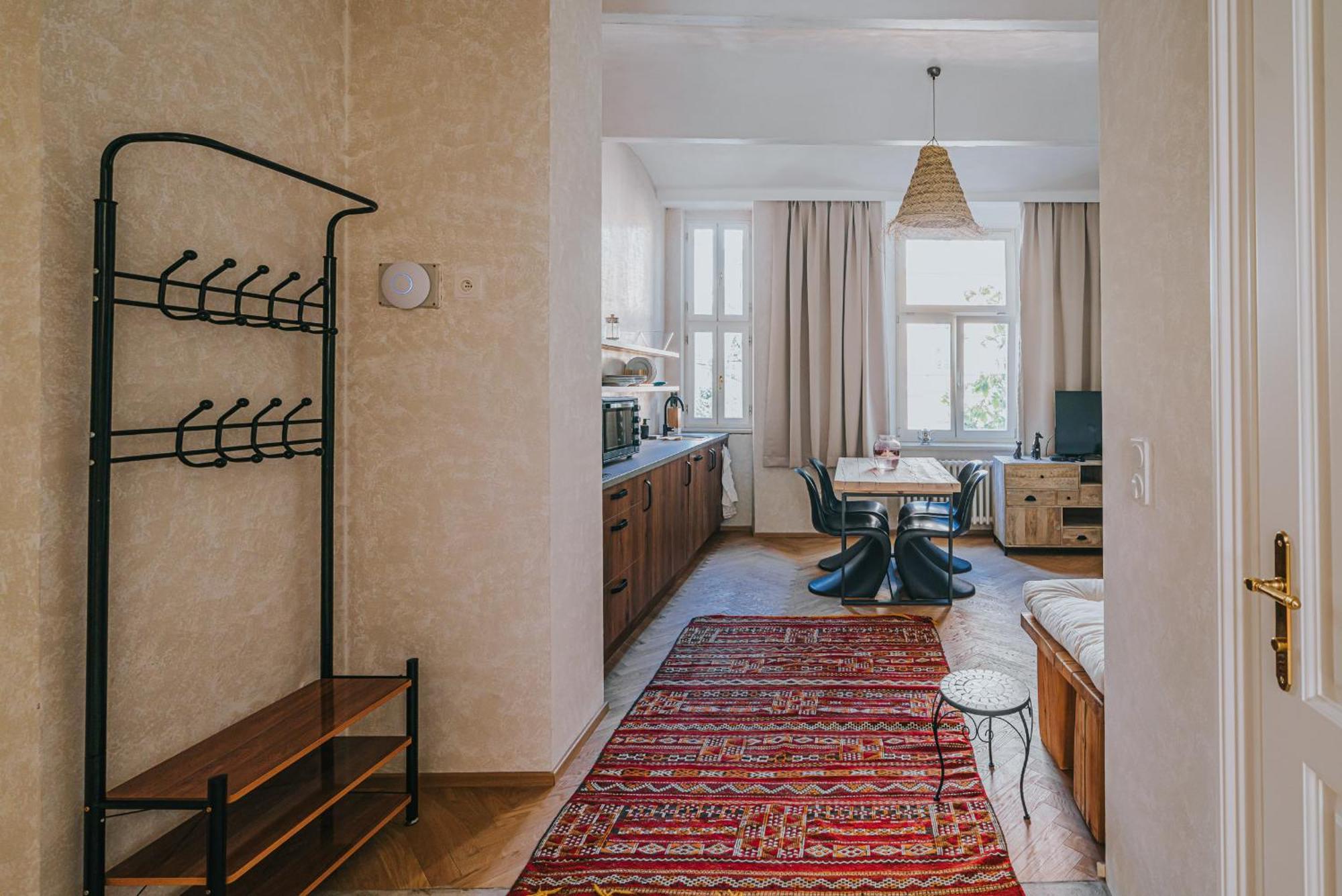 Bohemian Experience Aparthotel ปราก ภายนอก รูปภาพ